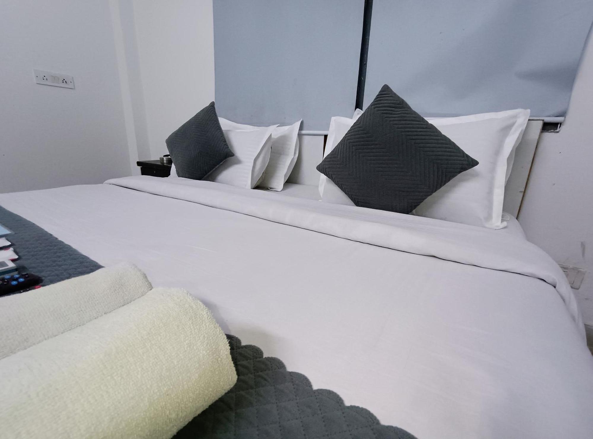 Hotel Hauz Khas Fort View Νέο Δελχί Εξωτερικό φωτογραφία