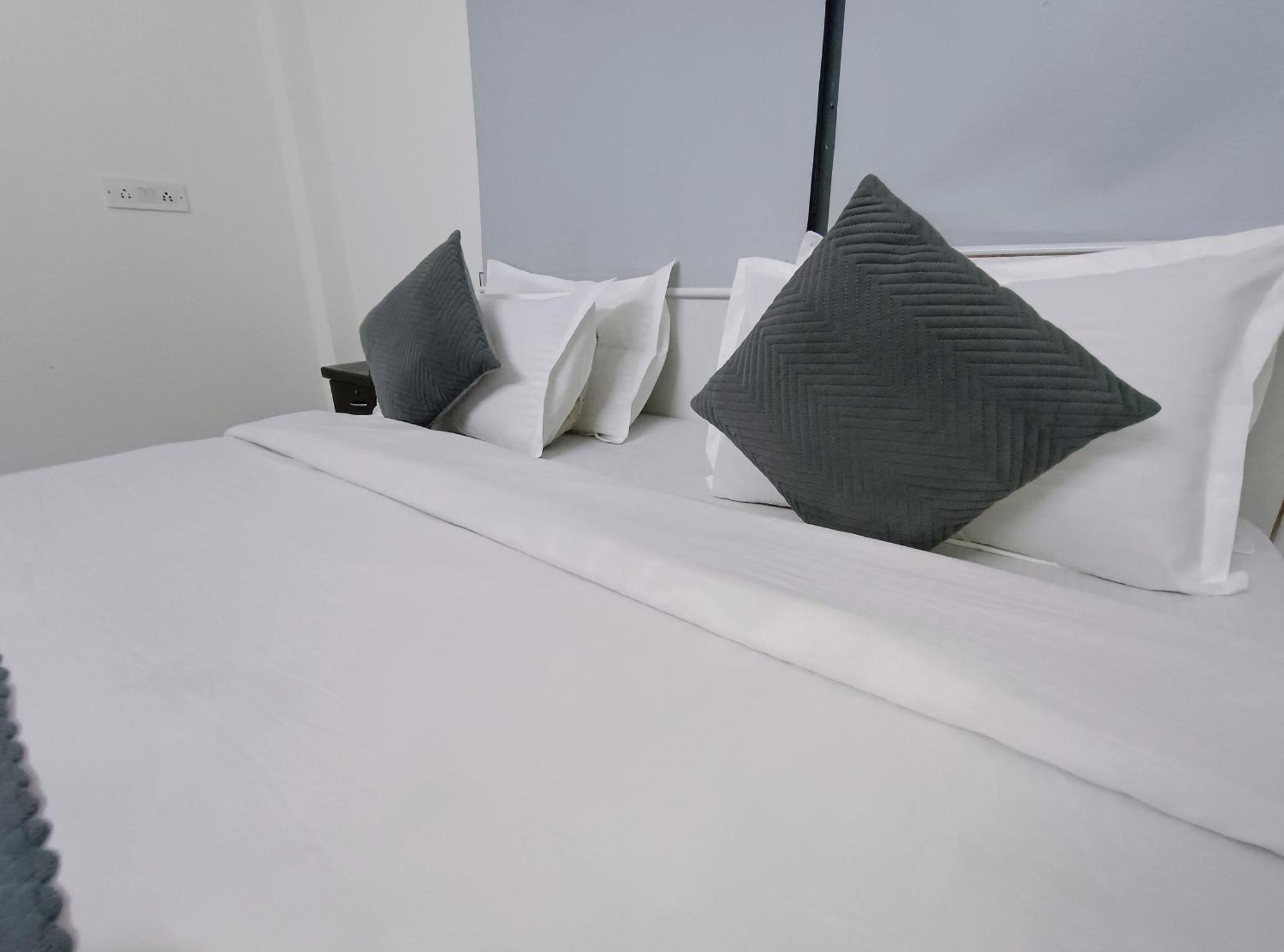Hotel Hauz Khas Fort View Νέο Δελχί Εξωτερικό φωτογραφία